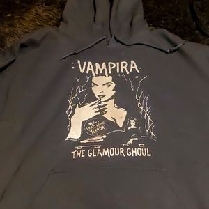 Women's large vampira hoodie